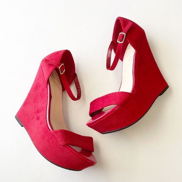 Delicious Shoes - Delicious red platform wedges